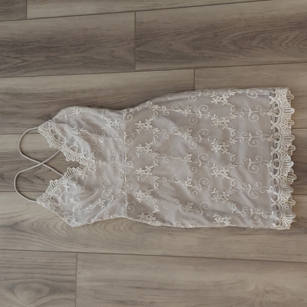 NWOT Mini Lace Dress